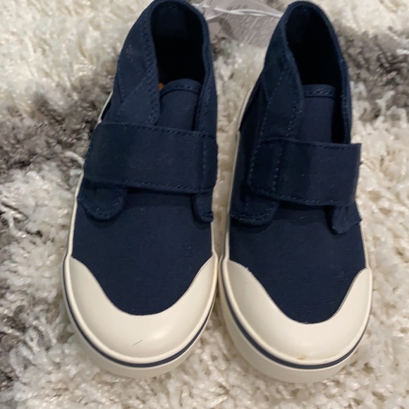 Old Navy Canvas High-Top Sneakers - Picture 2 of 4